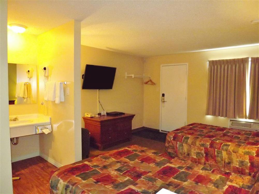Canadas Best Value Inn Whitecourt Pokoj fotografie