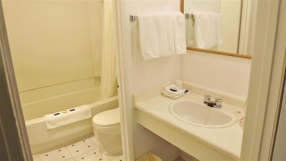 Canadas Best Value Inn Whitecourt Pokoj fotografie