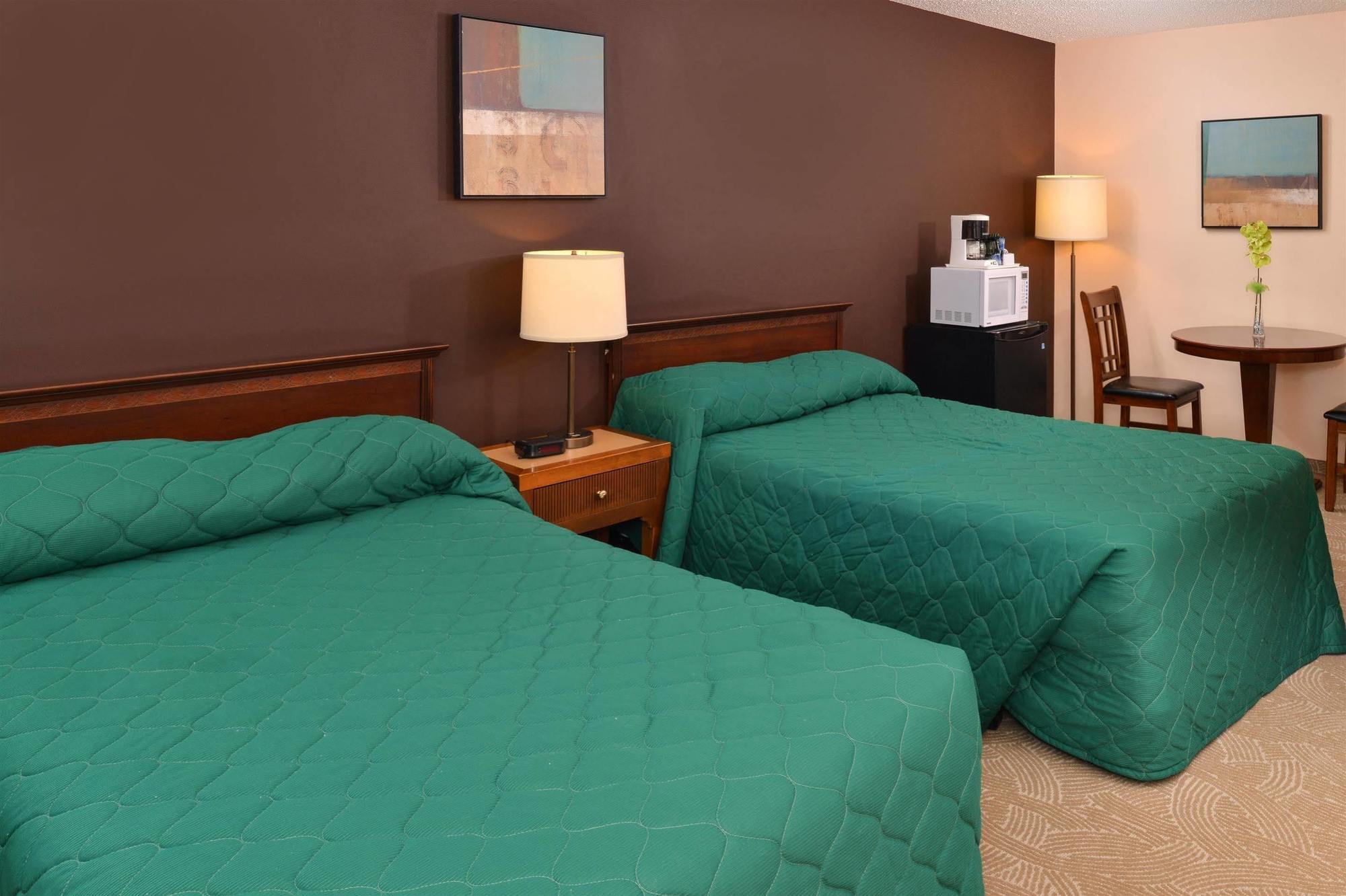 Canadas Best Value Inn Whitecourt Exteriér fotografie